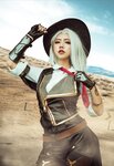 [Cosplay] KiKi 蓝小沂 - Little Devil and Ash 小恶魔与艾什