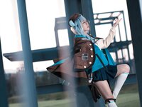 [Cosplay] KiKi 蓝小沂 - Arknights 明日方舟