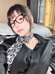 黏黏团子兔 – (咬一口兔娘) 2025年04月作品『总裁攻略』[144P1V]