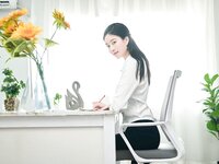 [Cosplay] 年年 - 实习秘书 [49P-4.29MB]