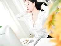[Cosplay] 年年 - 实习秘书 [49P-4.29MB]