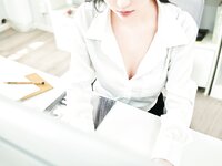 [Cosplay] 年年 - 实习秘书 [49P-4.29MB]