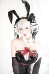 [Cosplay] Niyeye 白烨烨 - Terrible Bunny 可畏兔女郎