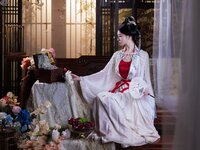 [Cosplay] 年年 - 广寒宫 [80P-686.24MB]