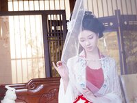 [Cosplay] 年年 - 广寒宫 [80P-686.24MB]