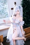 [Cosplay] 日奈娇 - 灰姑娘