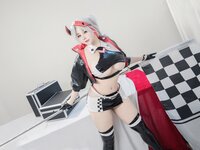 [Cosplay] KANEKO_咔喵 - 欧根亲王 赛车服