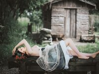 [Cosplay] 年年 - 爱丽丝仙境 [50P-218.40MB]