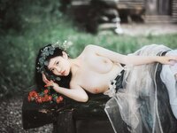 [Cosplay] 年年 - 爱丽丝仙境 [50P-218.40MB]