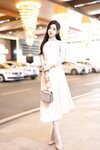[Cosplay] 王馨瑶 - 白色丝袜