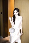 [Cosplay] 王馨瑶 - 白色丝袜