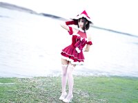 [Cosplay] 职业奶妈三水子 - 圣诞小裙子