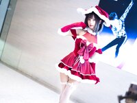 [Cosplay] 职业奶妈三水子 - 圣诞小裙子