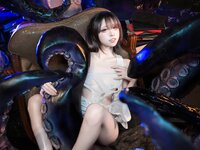 [Cosplay] 纸悦Etsu_ko - 破洞背心触手酱