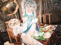 [Cosplay] 矢量鱼 - 少女前线云图计划 芙洛伦