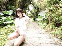 [Photobook] 佐藤ののか 写真集 うれしいきもち (alarm)