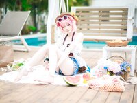 [Cosplay] 焖焖碳 - 明日方舟 澄闪泳装