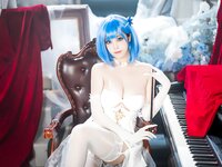 [Cosplay] 蜜汁猫裘 - 碧蓝航线 恰巴耶夫白骑兵
