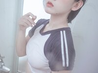 [Cosplay] Messie Huang - Bathing