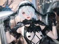 [Cosplay] 鬼马少女阿薰kaOri - 2B黑花嫁