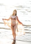 [Photobook] 九野ひなの写真集 「mellow」 - LUCKMAN & 九野ひなの