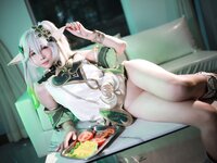 [Cosplay] 上杉绘梨落 - 纳西妲