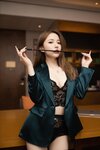 [XR] 鱼子酱 - 寂寞女老板
