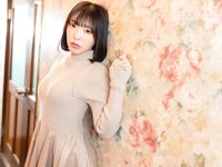 [Photobook] 週末グラビア 2.5次元美女図鑑 まいてぃ powered by 日刊ゲンダイ