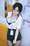 [Cosplay] 日奈娇 地铁OL