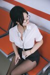 [Cosplay] 日奈娇 地铁OL