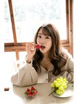 FLASHデジタル写真集 志田友美 アイドルの魂は美脚に宿る