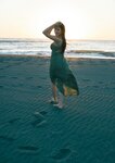 [Photobook] 2025.06.16 【デジタル限定】横野すみれ写真集｢続・No One｣