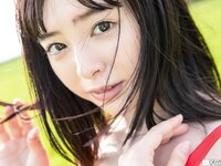 [Graphis] 2018-09-07 Gals – Yuna Ogura 小倉由菜 Yunacent Cute (140P+3vid)