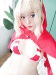 [Messie Huang] 写真 –  Red Hood