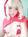 [Messie Huang] 写真 –  Red Hood