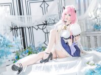 [Cosplay] Komaki Xiaojuan 大大卷卷小卷 - Honkai 3rd Elysia Maid 崩坏3 爱莉希雅女仆