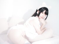[Cosplay] Zhenzhu 十万珍吱伏特 - Nightgown 睡裙