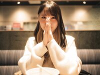 [Photobook] 芽衣 写真集 芽ばえちゃう (Wunder Publishing House)