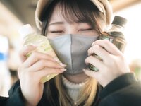 [Photobook] 芽衣 写真集 芽ばえちゃう (Wunder Publishing House)