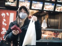 [Photobook] 芽衣 写真集 芽ばえちゃう (Wunder Publishing House)
