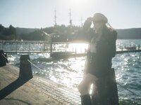 [Photobook] 芽衣 写真集 芽ばえちゃう (Wunder Publishing House)