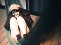 [Photobook] 芽衣 写真集 芽ばえちゃう (Wunder Publishing House)