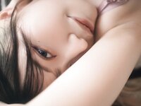 [Photobook] 芽衣 写真集 芽ばえちゃう (Wunder Publishing House)