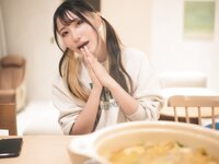 [Photobook] 芽衣 写真集 芽ばえちゃう (Wunder Publishing House)