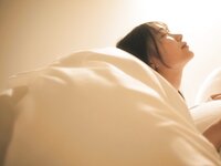 [Photobook] 芽衣 写真集 芽ばえちゃう (Wunder Publishing House)