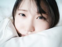 [Photobook] 芽衣 写真集 芽ばえちゃう (Wunder Publishing House)