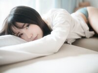 [Photobook] 芽衣 写真集 芽ばえちゃう (Wunder Publishing House)