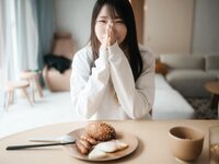 [Photobook] 芽衣 写真集 芽ばえちゃう (Wunder Publishing House)