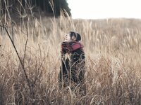 [Photobook] 芽衣 写真集 芽ばえちゃう (Wunder Publishing House)
