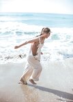 [Photobook] Hinako Kitano 北野日奈子 - Direction of Hope 希望の方角 (2022-02-08)